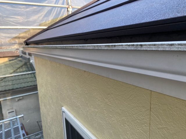 加古川市の築35年が経過した軒樋